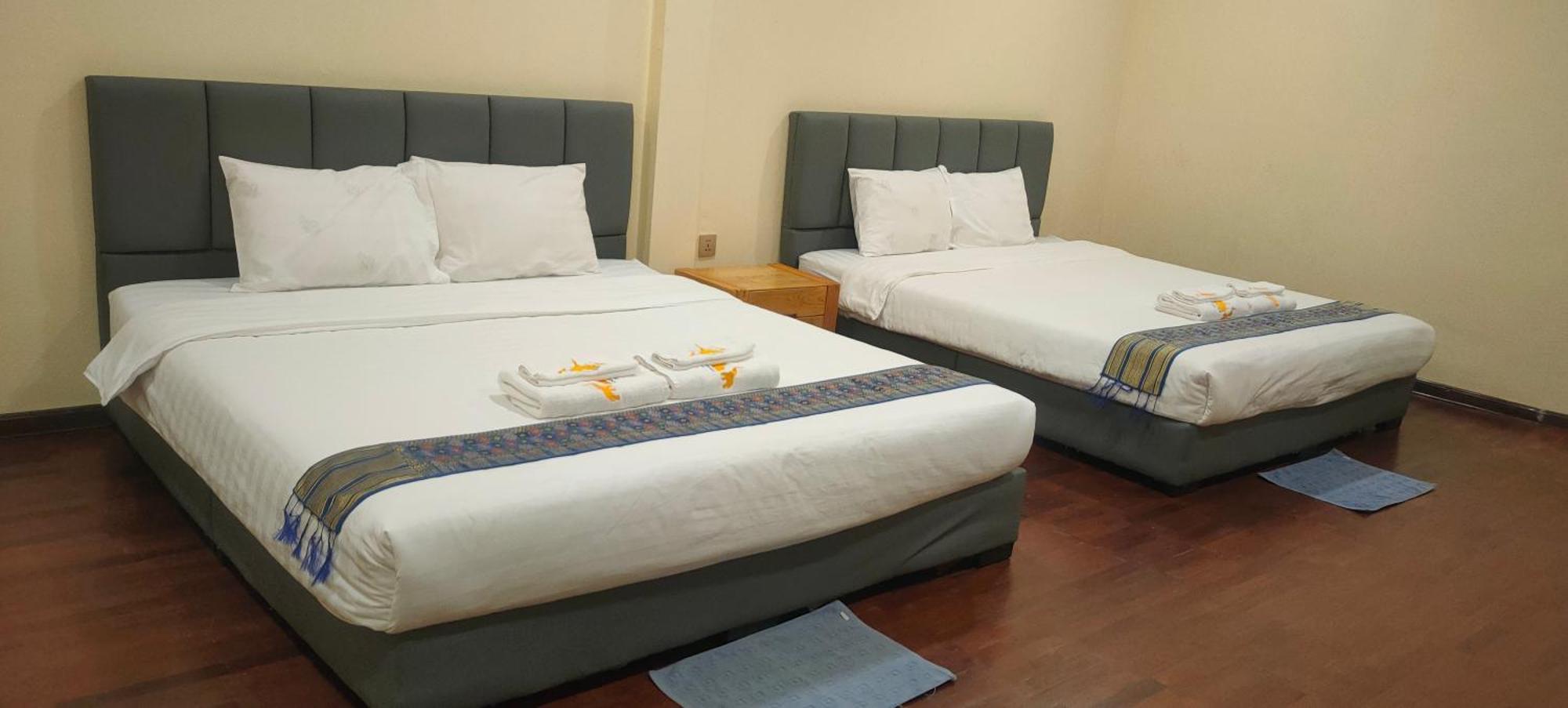 Yula Hotel Thatluang Vientiane Quarto foto