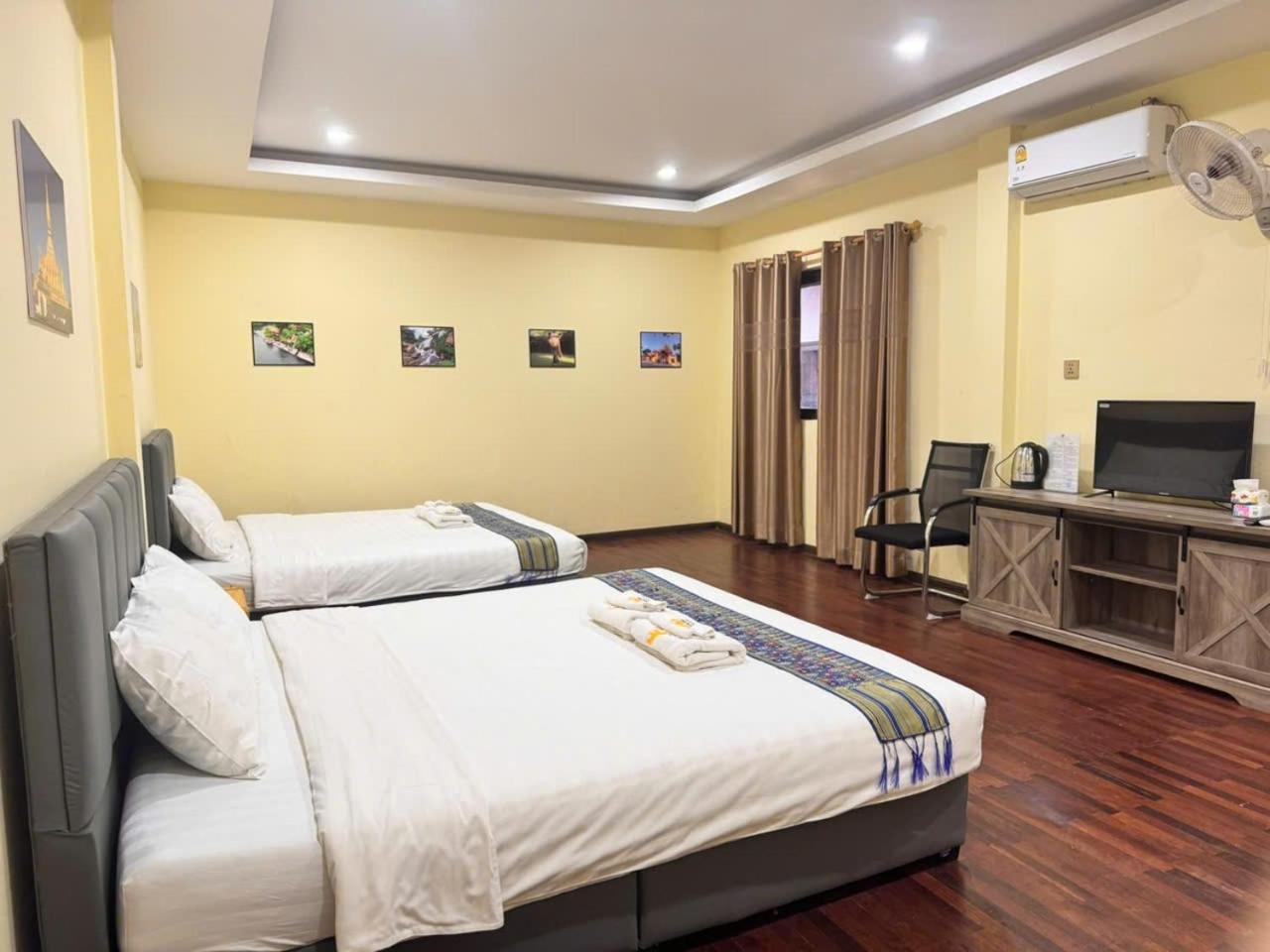 Yula Hotel Thatluang Vientiane Exterior foto
